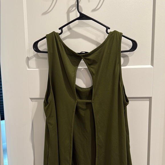 Green Asymmetrical Cut Out Tank Top - Picture 2 of 3